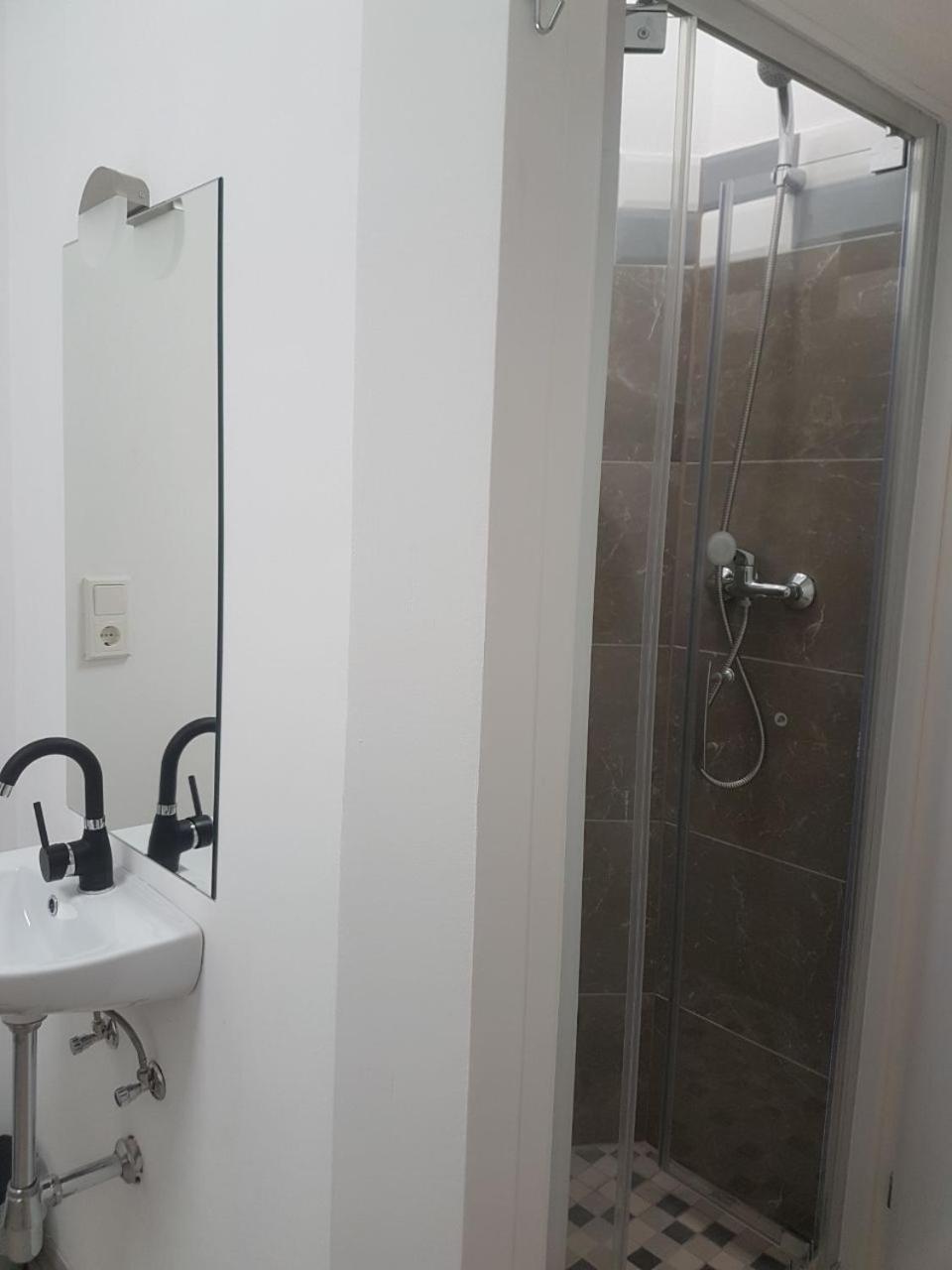 W&V Hostel Viyana Dış mekan fotoğraf